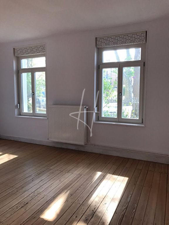 Maison ancienne - 222 m² - 7 pièces