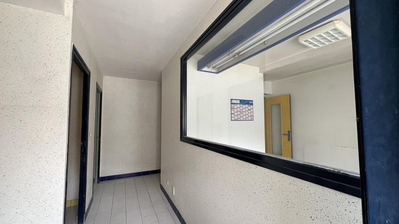 Local commercial - 115 m²