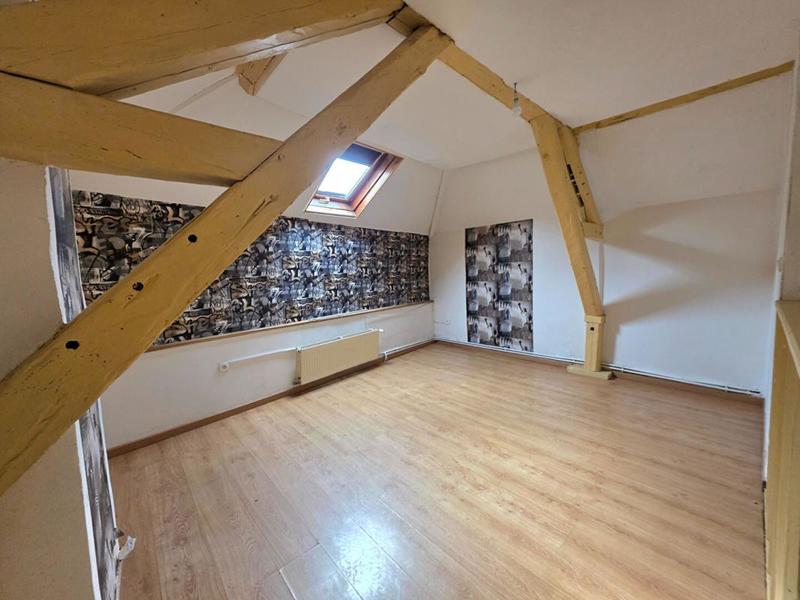 Maison - 90 m² - 6 pièces