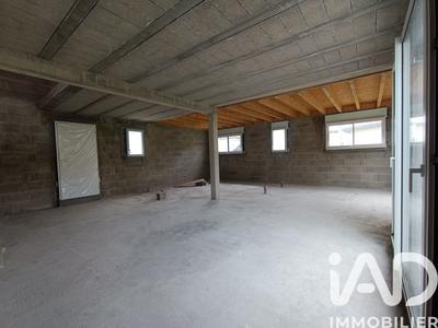 Maison - 120 m² - 1 pièce