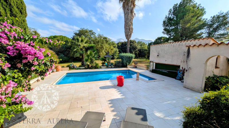 Villa - 164 m² - 7 pièces