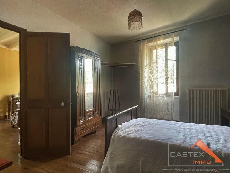 Maison - 334 m² - 9 pièces