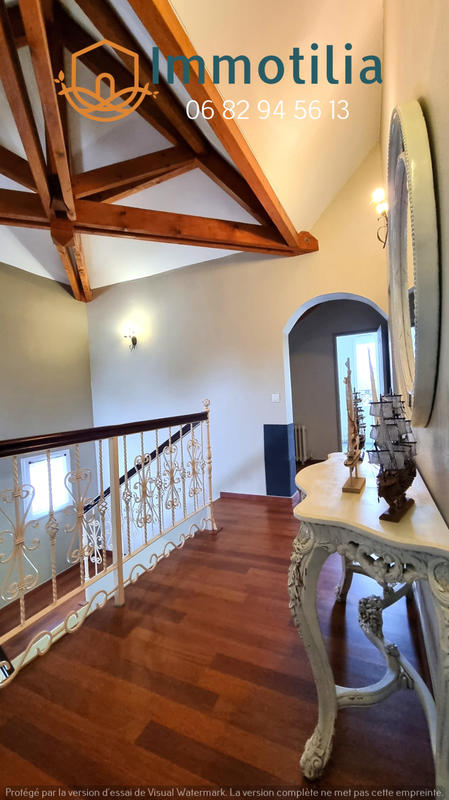 Maison - 185 m² - 6 pièces