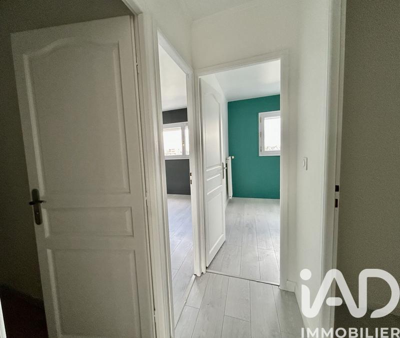 Appartement - 80 m² - 4 pièces