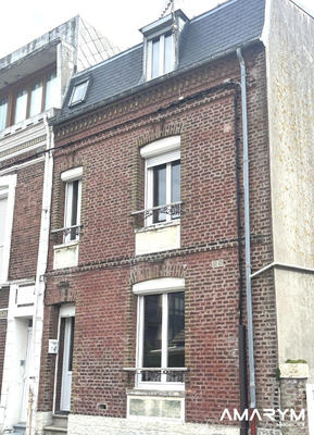 Maison - 96 m² - 4 pièces
