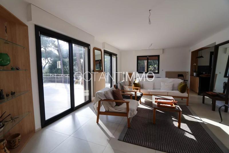 Maison - 220 m² - 5 pièces