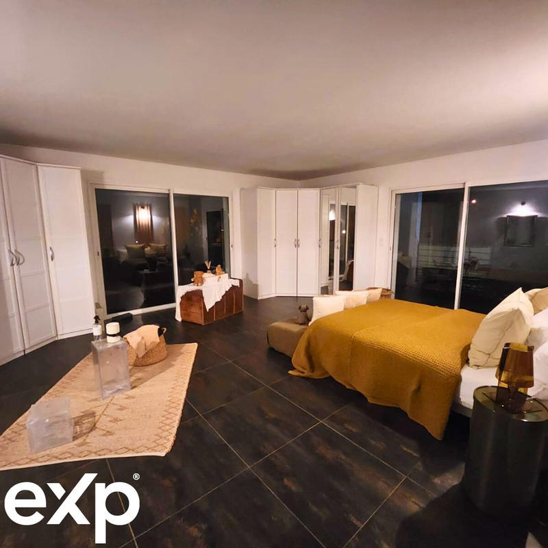 Maison ancienne - 214 m² - 3 pièces