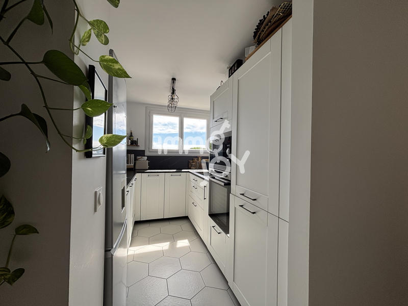 Appartement - 70 m² - 3 pièces