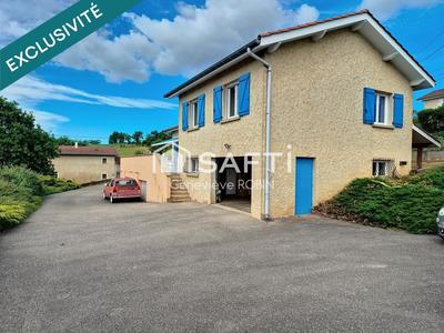 Maison - 96 m² - 4 pièces