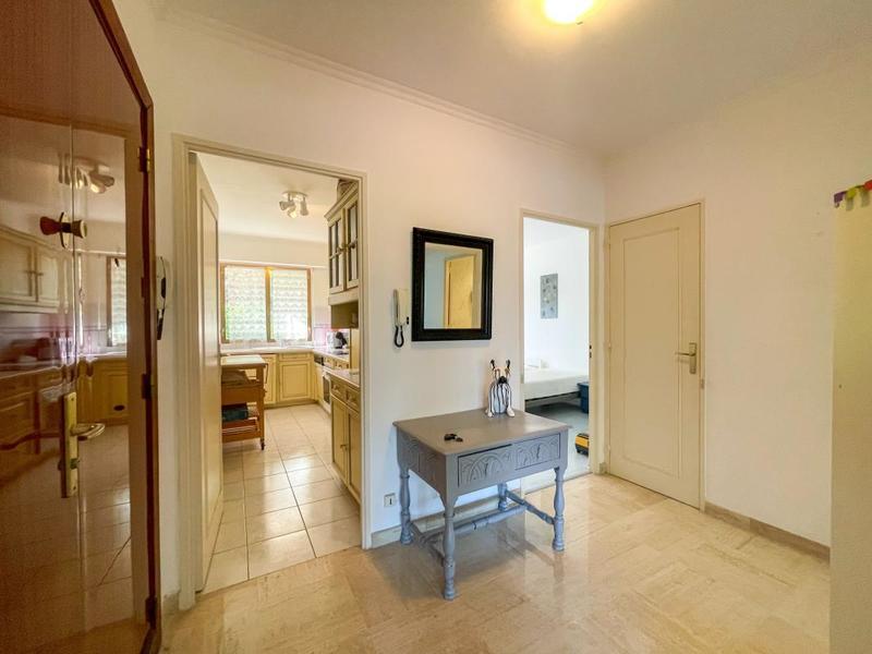 Appartement - 81 m² - 3 pièces