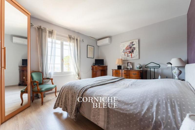 Villa - 168 m² - 4 pièces