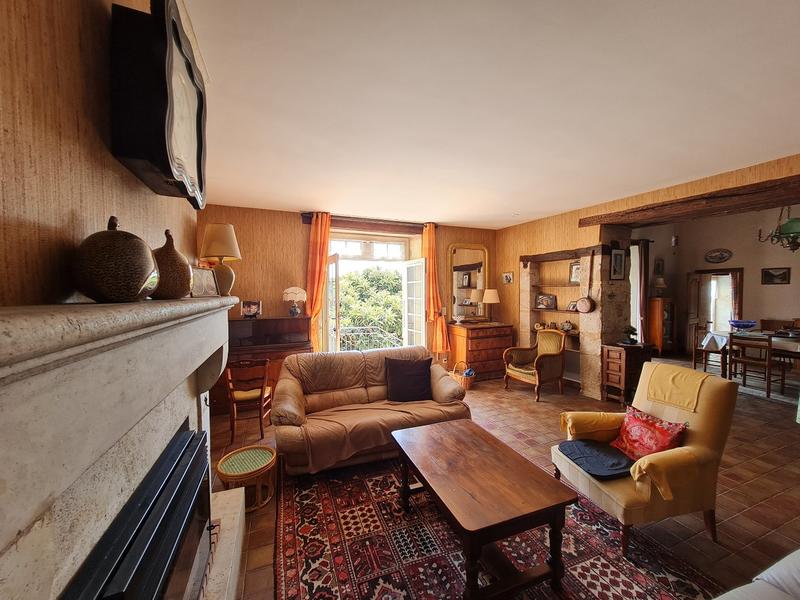 Maison - 249 m² - 9 pièces