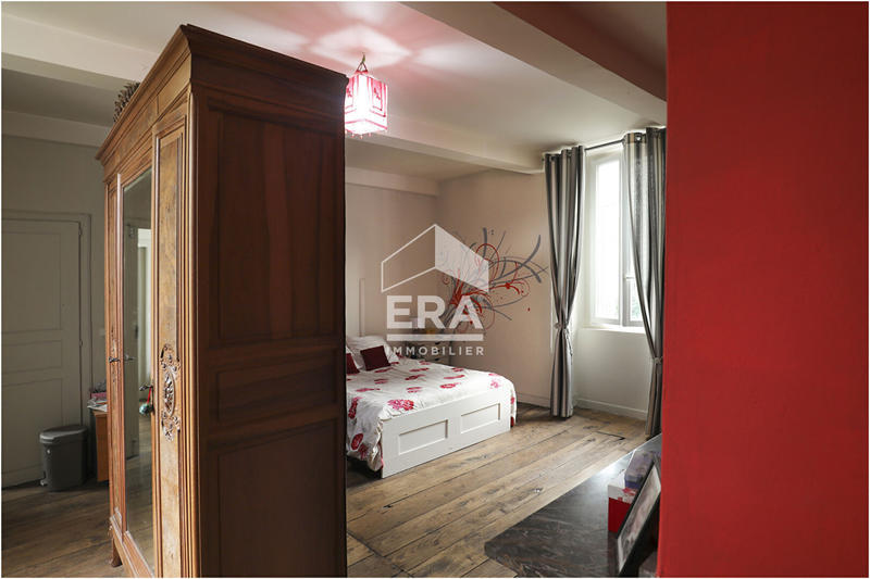 Maison - 194 m² - 5 pièces