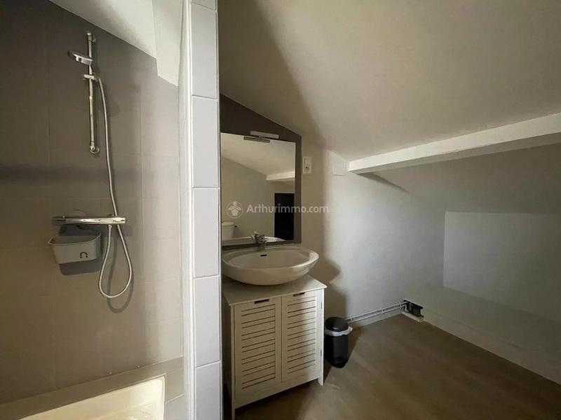 Maison - 310 m² - 11 pièces