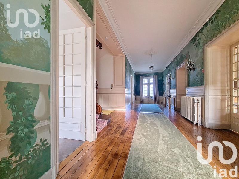 Maison - 480 m² - 11 pièces