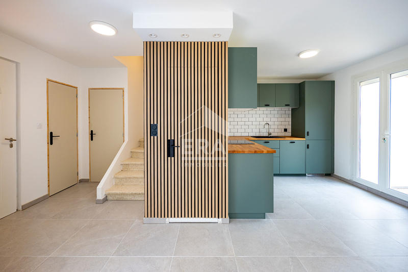 Maison - 98 m² - 3 pièces