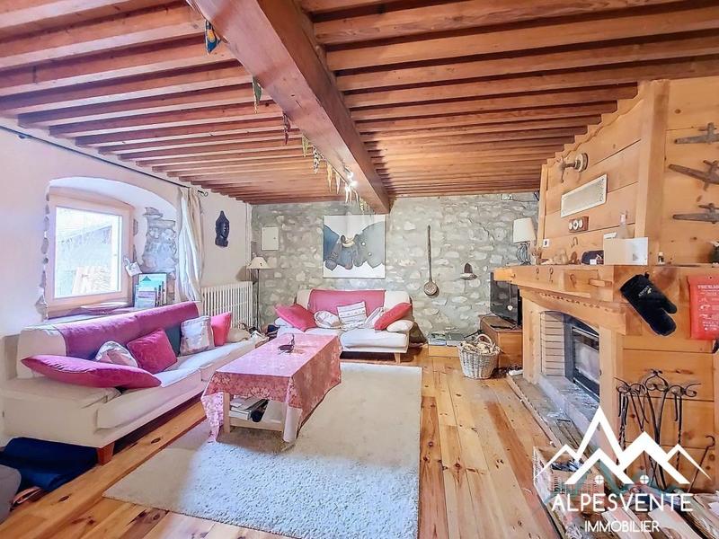 Maison ancienne - 200 m² - 9 pièces