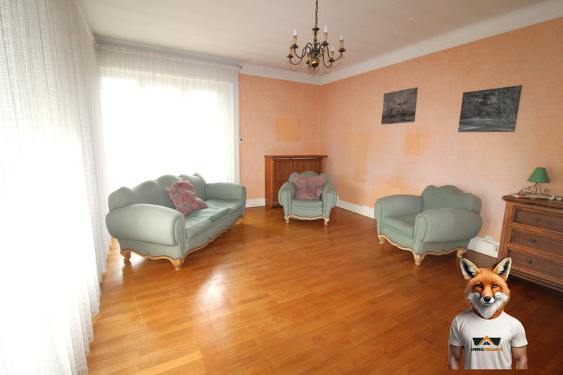 Maison - 246 m² - 9 pièces