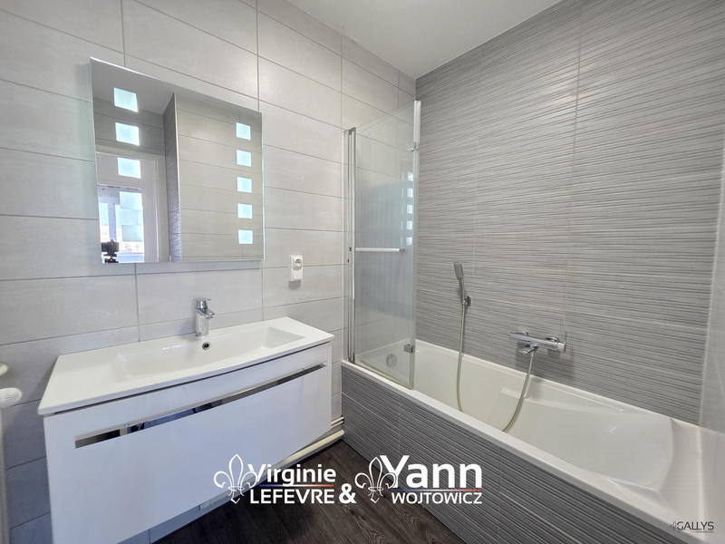 Appartement - 84 m² - 4 pièces