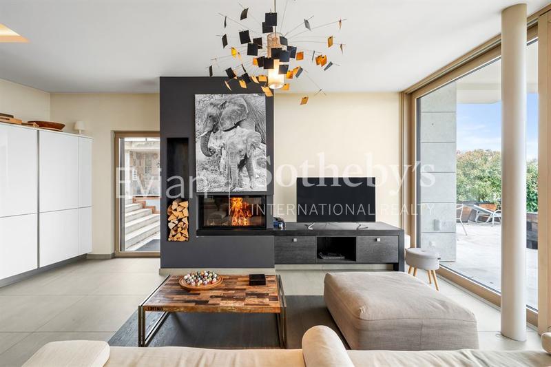 Maison - 302 m² - 7 pièces