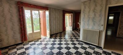 Propriété - 133 m² - 8 pièces