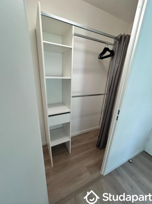 Chambre - 12 m² - 1 pièce