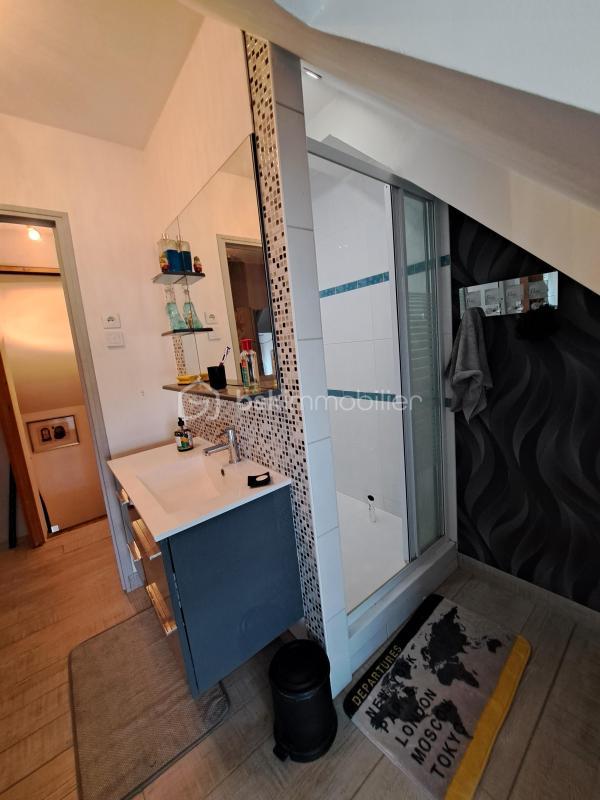 Maison en pierre - 280 m² - 12 pièces