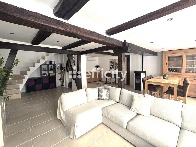 Maison - 180 m² - 7 pièces