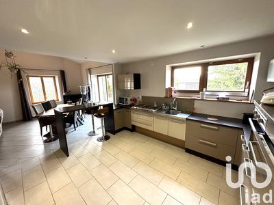 Maison - 270 m² - 11 pièces