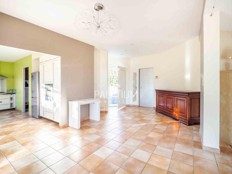 Maison - 127 m² - 5 pièces