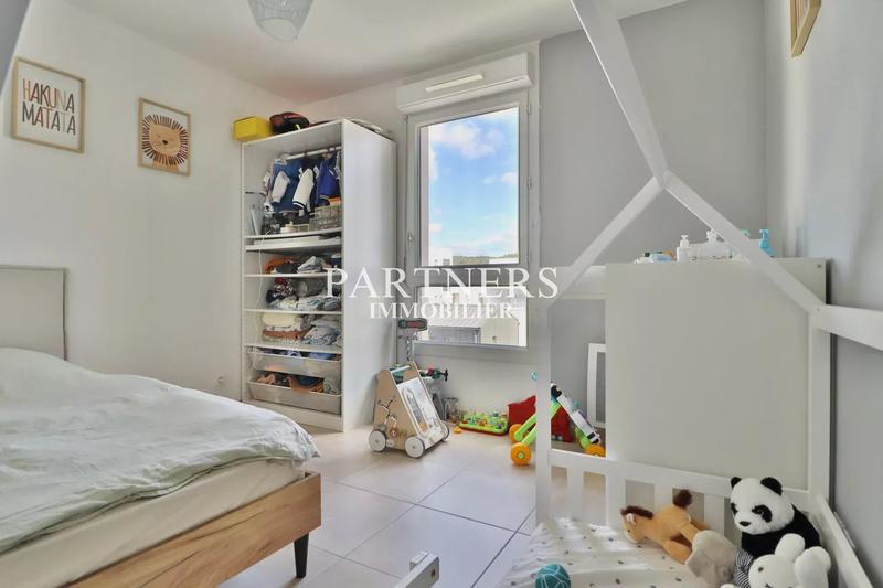 Appartement - 82 m² - 4 pièces