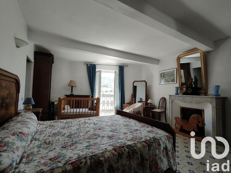 Maison de village - 178 m² - 6 pièces