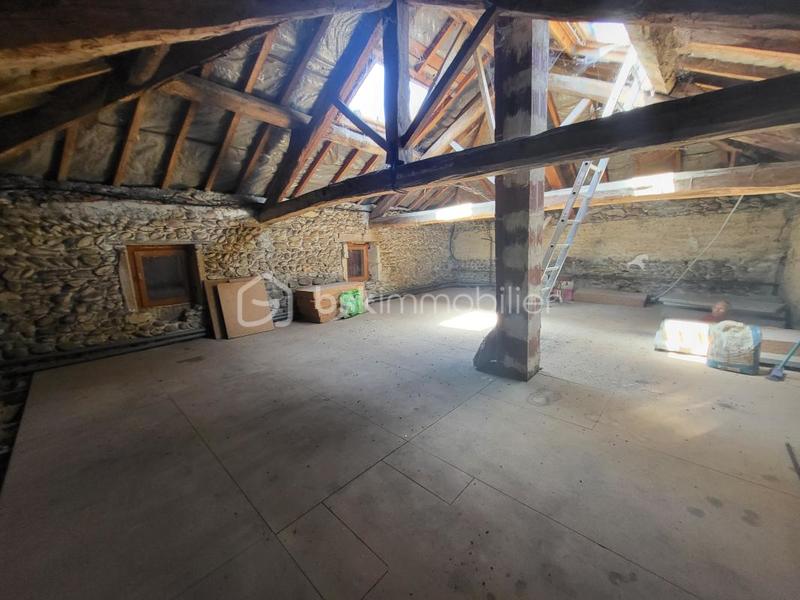 Corps de ferme - 197 m² - 8 pièces