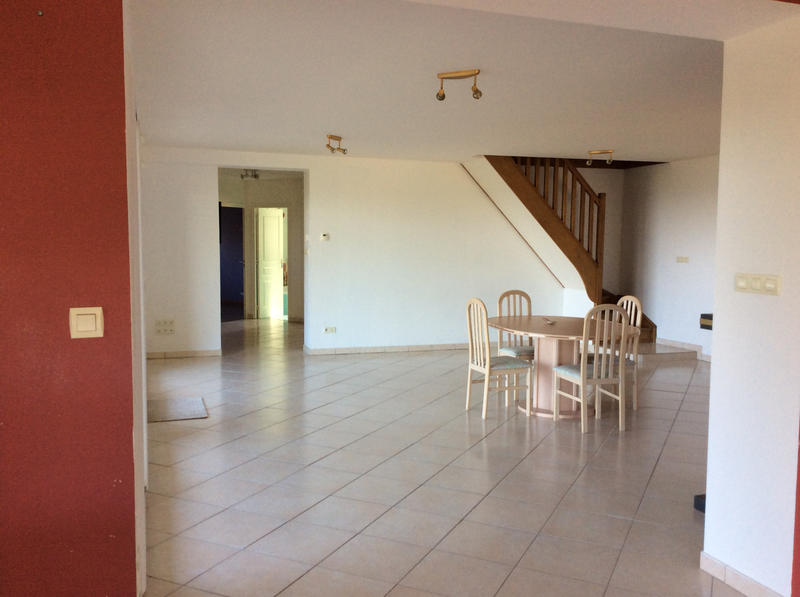 Maison - 163 m² - 8 pièces