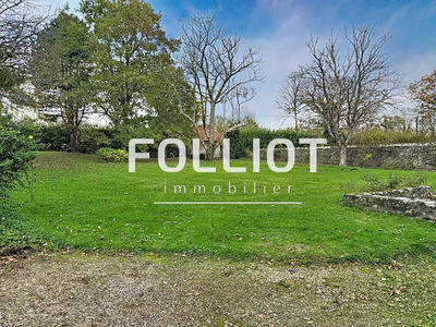 Maison - 250 m² - 8 pièces