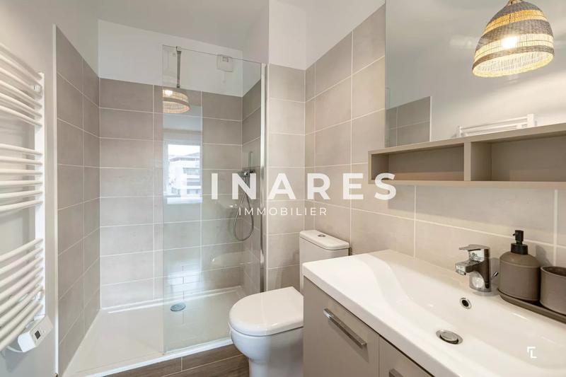 Appartement - 80 m² - 4 pièces