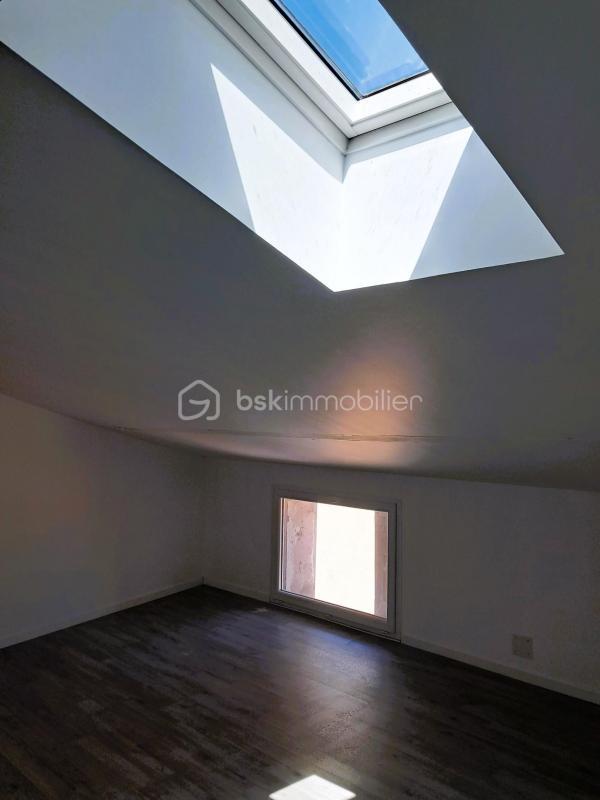 Maison ancienne - 180 m² - 11 pièces