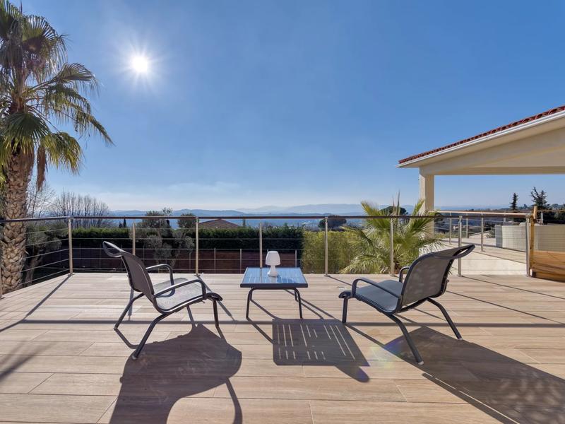 Villa - 280 m² - 7 pièces