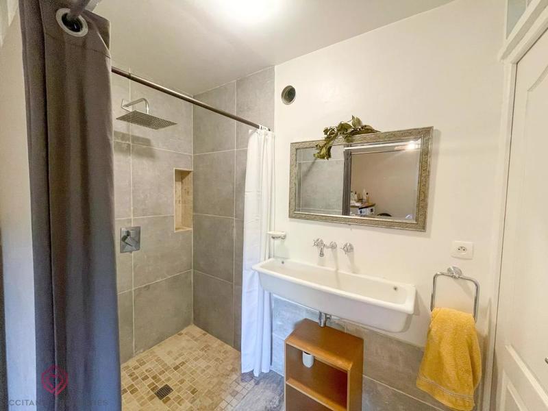 Maison de village - 289 m² - 9 pièces