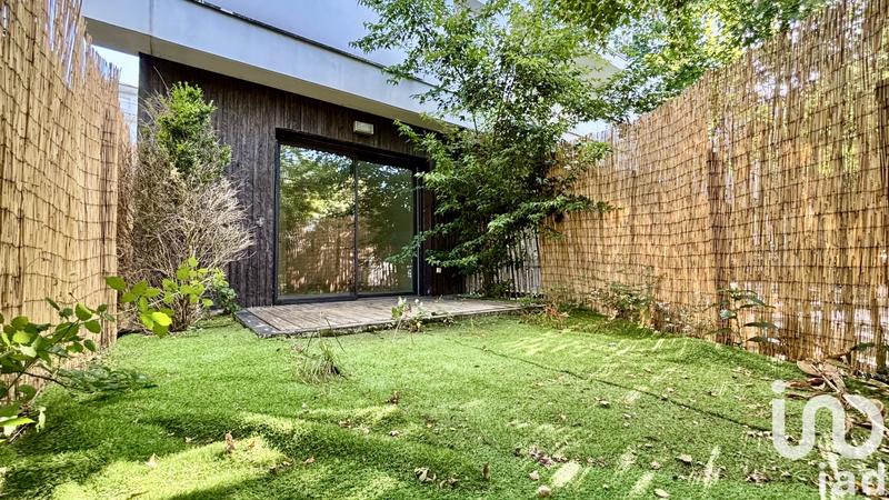 Studio - 25 m² - 1 pièce