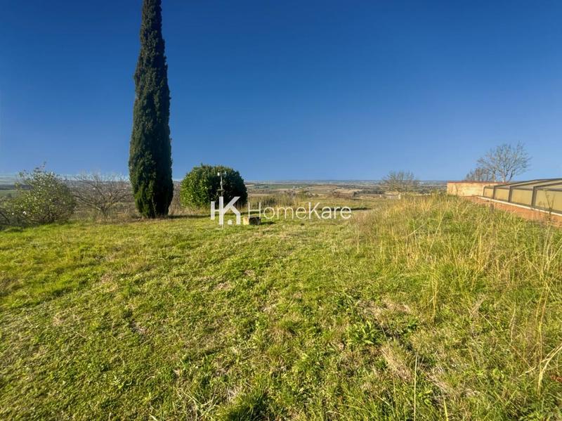 Propriété - 280 m² - 11 pièces