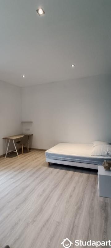 Chambre - 14 m² - 1 pièce