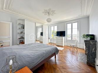 Maison bourgeoise - 233 m² - 8 pièces