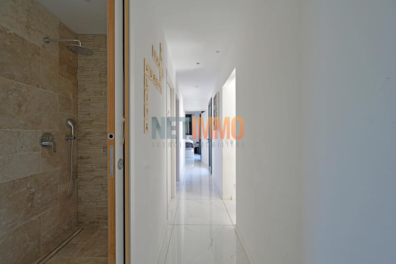 Villa - 111 m² - 4 pièces