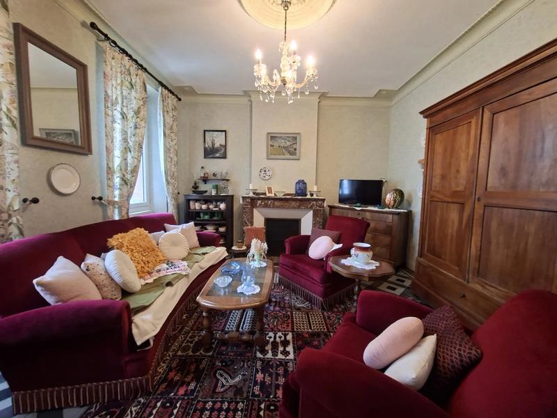 Maison - 129 m² - 7 pièces