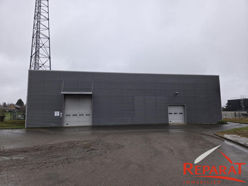 Local commercial - 2 150 m²