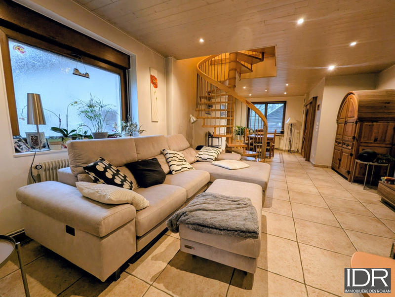 Maison - 110 m² - 5 pièces