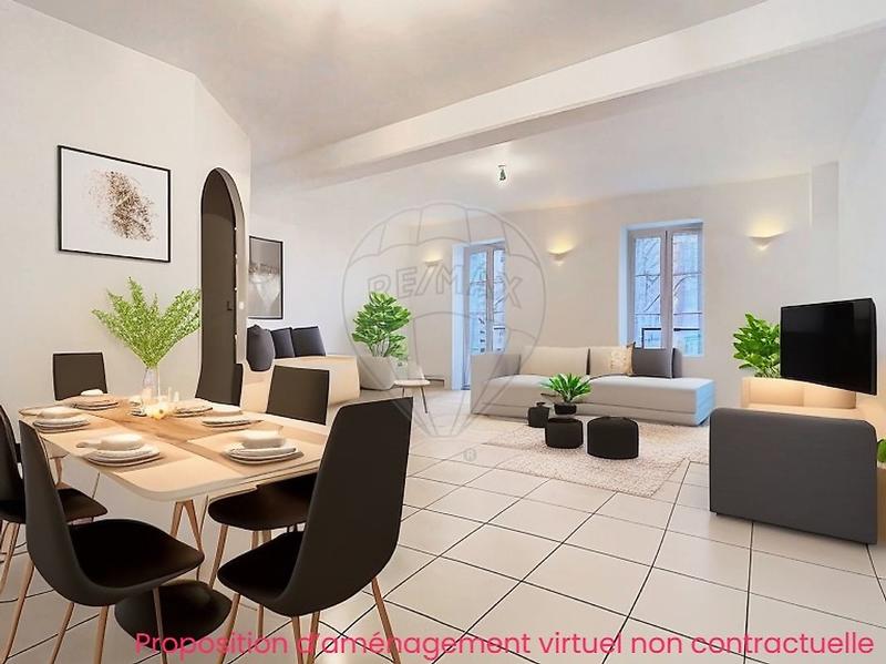 Appartement - 104 m² - 5 pièces