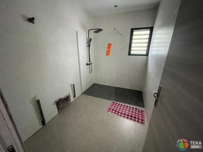 Villa - 90 m² - 4 pièces