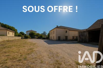 Maison - 235 m² - 11 pièces